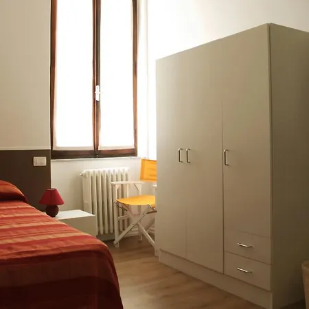 Pino Marittimo Alojamento de Acomodação e Pequeno-almoço Civitanova Marche